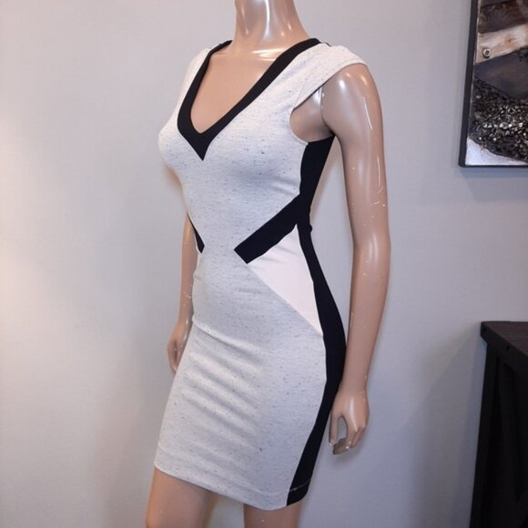 French Connection Bodycon Dress Color Block Cap Sleeve Vneck Fitted Size 0 - Picture 7 of 15